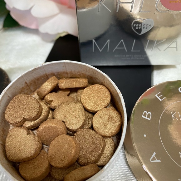 BECCA KHLOE MALIKA BECCA BFFs GLOW LETTERS 0.28 oz SWEETHEARTS - Picture 6 of 7